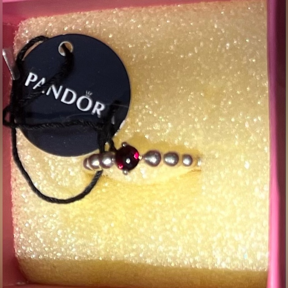 Hostess Pock 💥☄️🥳 Pandora Silver Red Beaded Ring - Picture 3 of 10